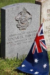 An Australian flag marks the grave of Royal Australian Air Force Flight Sgt. Edgar H. Hawter Friday in the Vicksburg National Cemetery. (Justin Sellers/The Vicksburg Post)