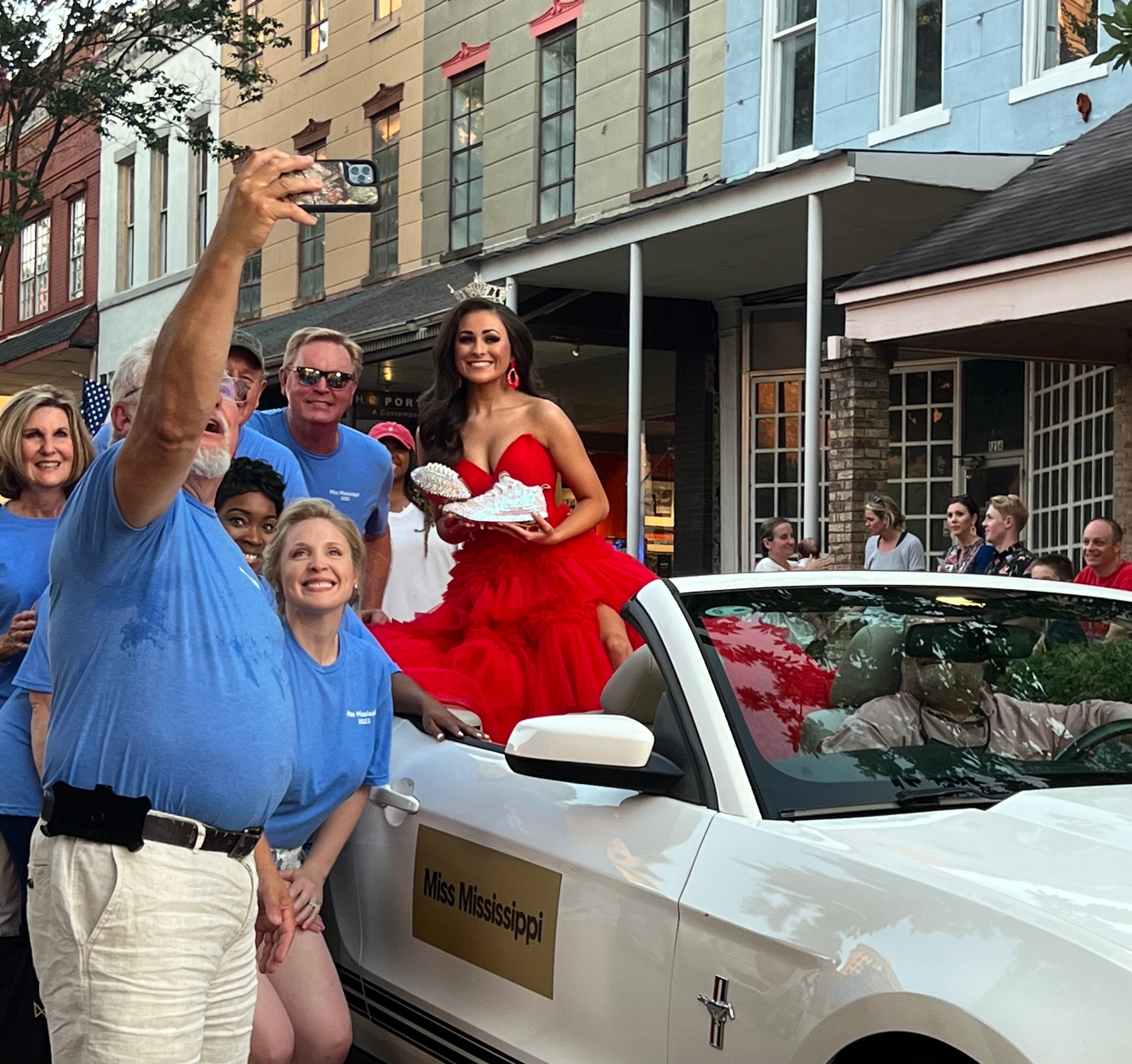 MISS MISSISSIPPI 2022 Washington Street sparkles with candidates on